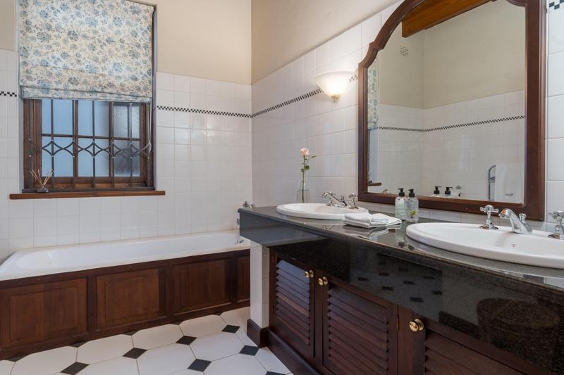 7 Bedroom Property for Sale in Wellington Open Space Western Cape